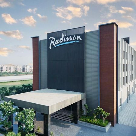 Radisson Hotel Vrindavan Vrindāvan Exterior foto